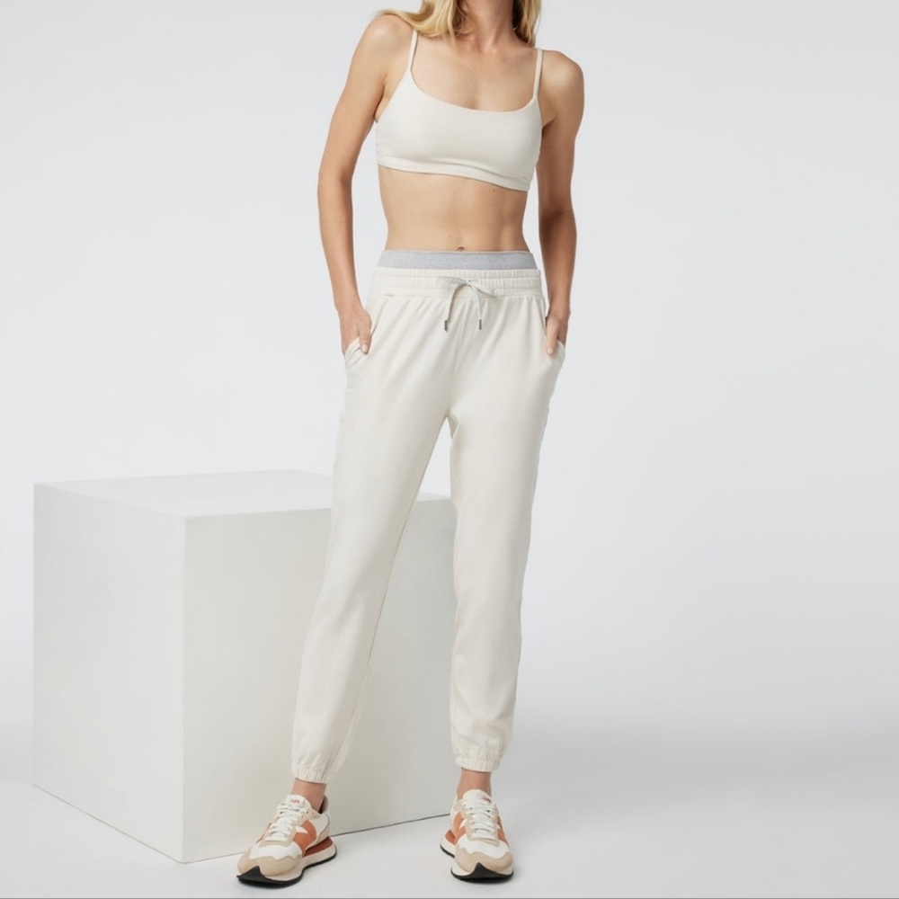 Vuori Halo Warm-Up Jogger, Milkweed Heather, Medium